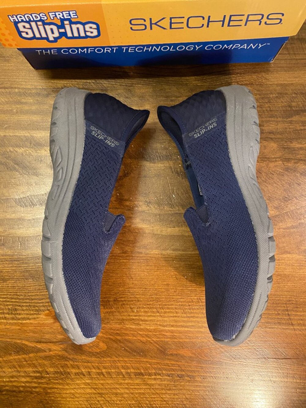 SKECHERS Relaxed Fit Slip-in's - Guiding Light Memory Foam slides - Size 7.5 - Picture 8 of 12